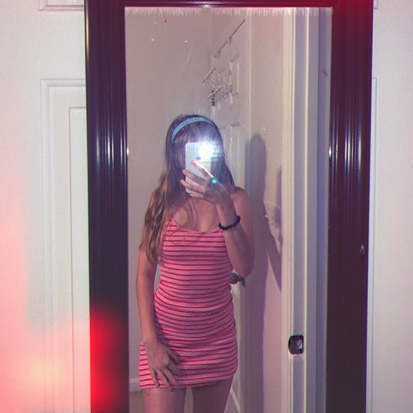 Brandy Melville dress - Picture 3 of 4